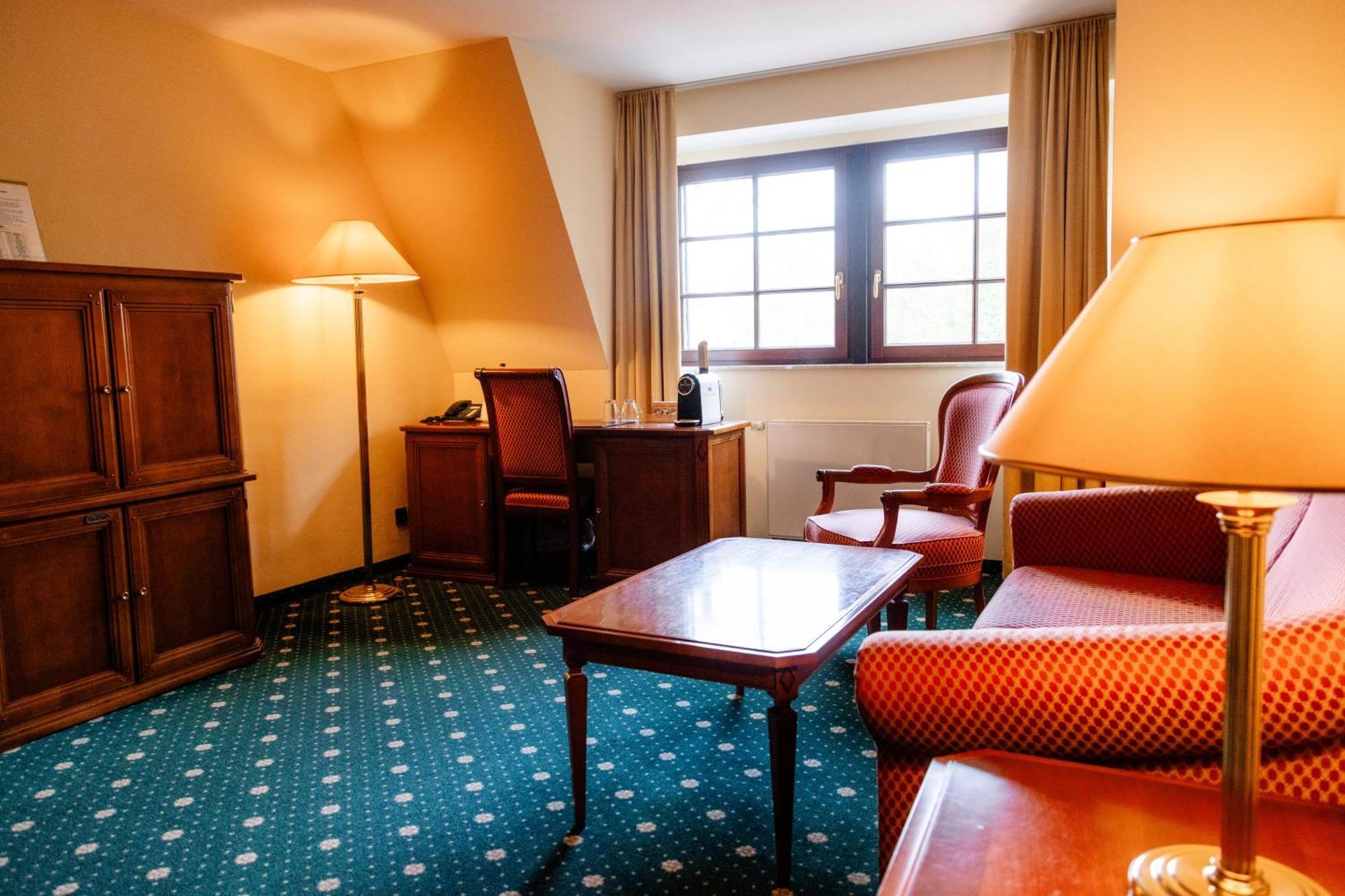 Hotel Schloss 4*